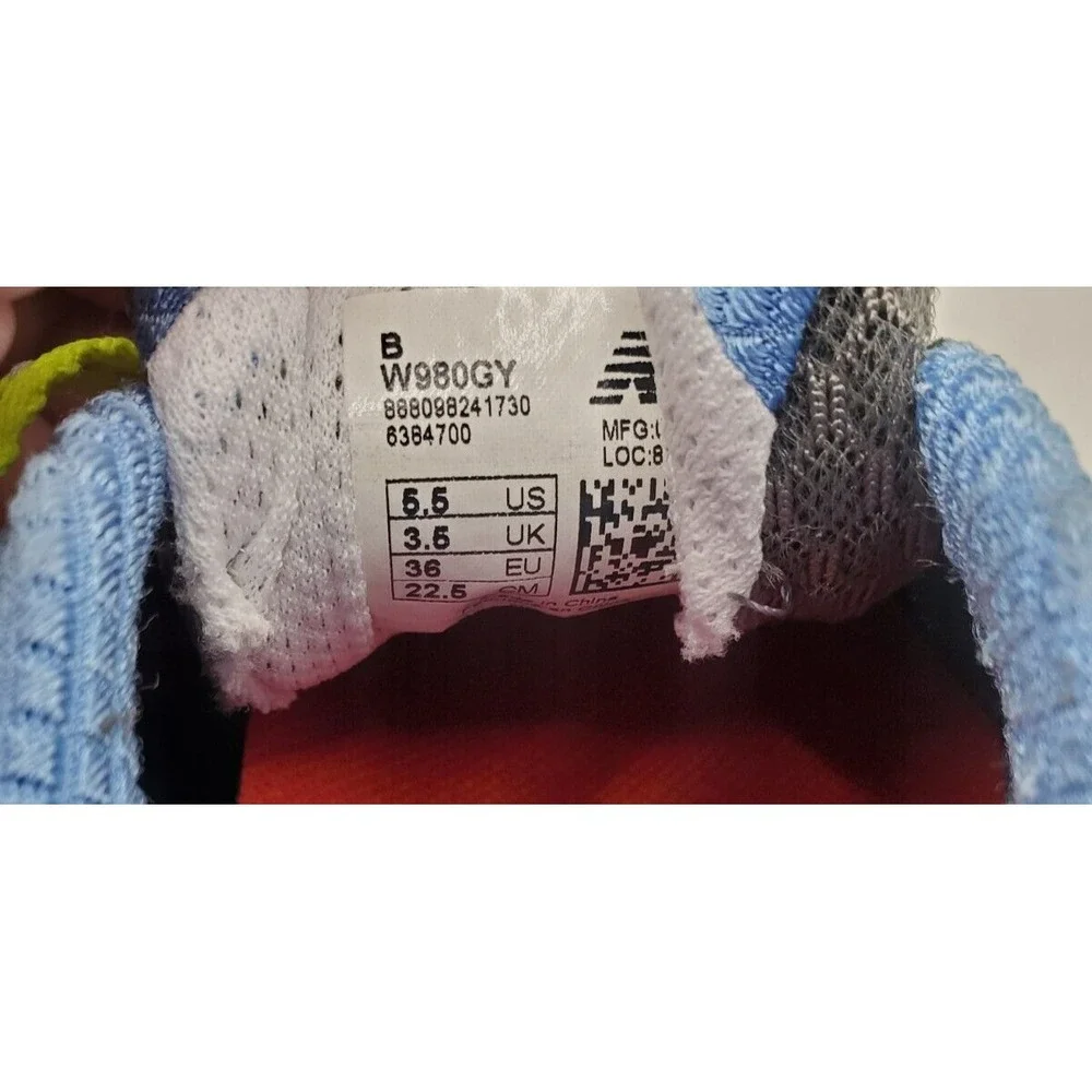 Girls New Balance Running Shoes Size 5.5